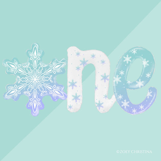 Un globo con temática de invierno con forma de copo de nieve