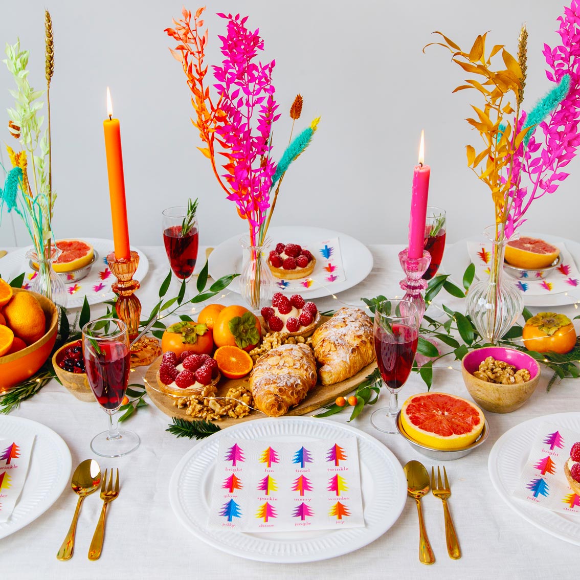 Velas internas de cena naranja, decoración de verano